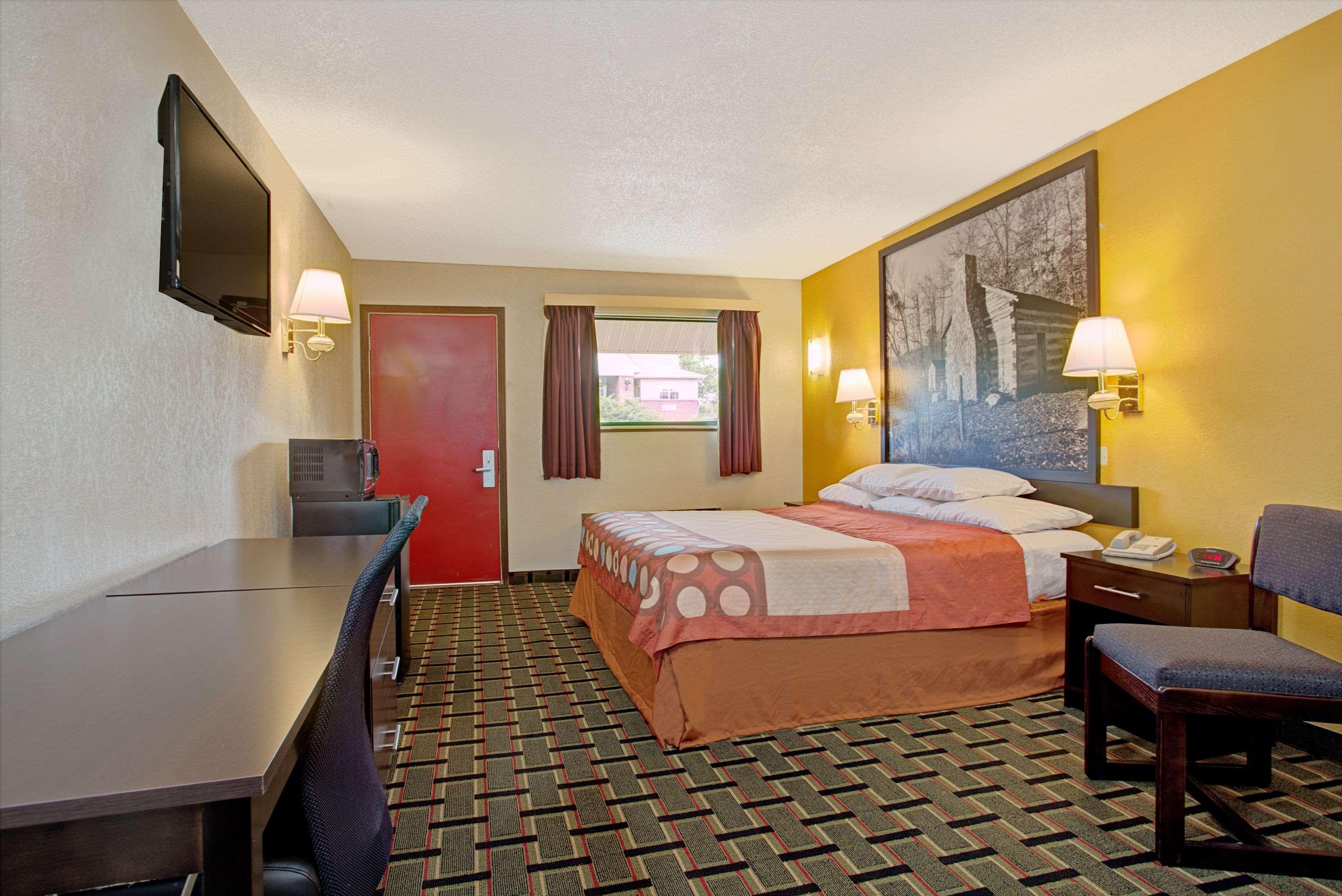 Super 8 By Wyndham Cincinnati-Springdale Oh Ngoại thất bức ảnh