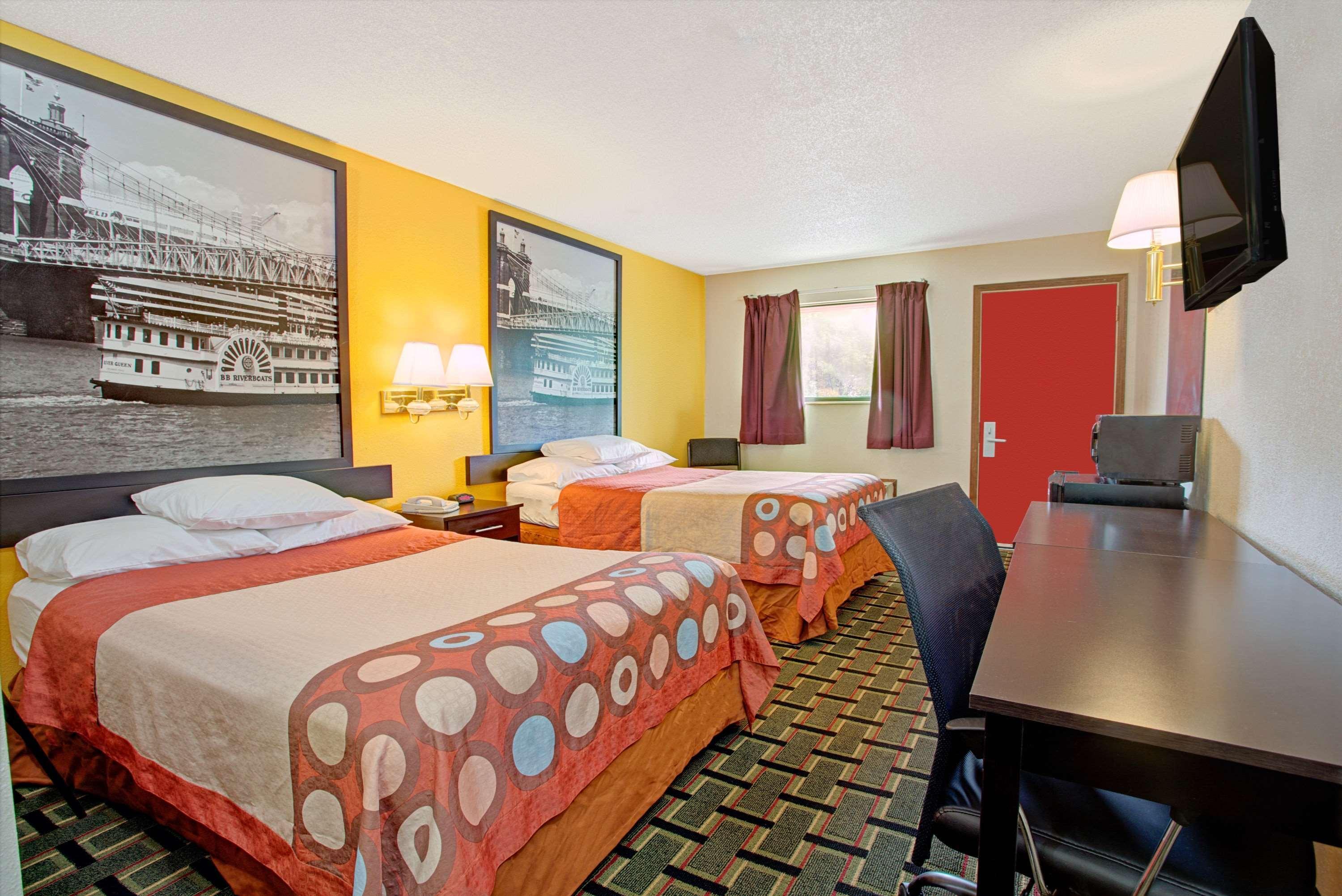Super 8 By Wyndham Cincinnati-Springdale Oh Ngoại thất bức ảnh