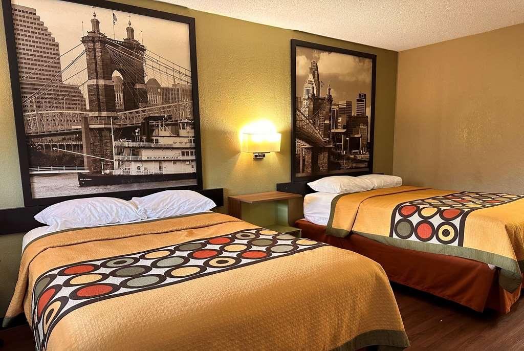 Super 8 By Wyndham Cincinnati-Springdale Oh Phòng bức ảnh