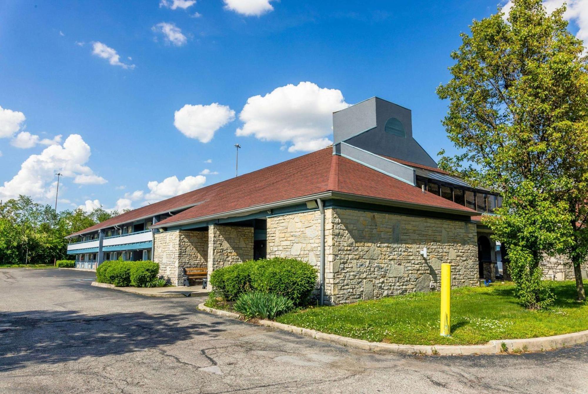 Super 8 By Wyndham Cincinnati-Springdale Oh Ngoại thất bức ảnh