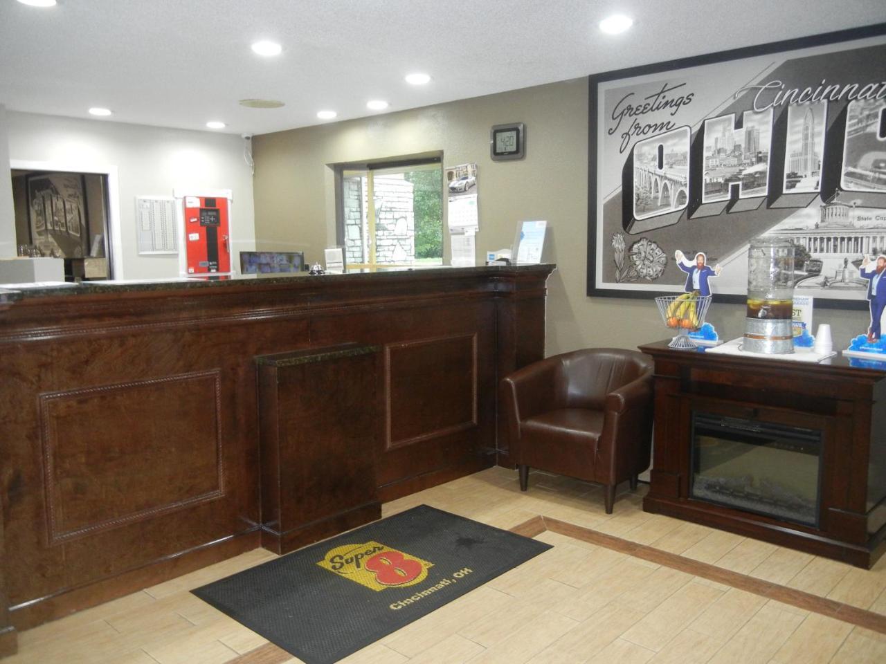 Super 8 By Wyndham Cincinnati-Springdale Oh Ngoại thất bức ảnh
