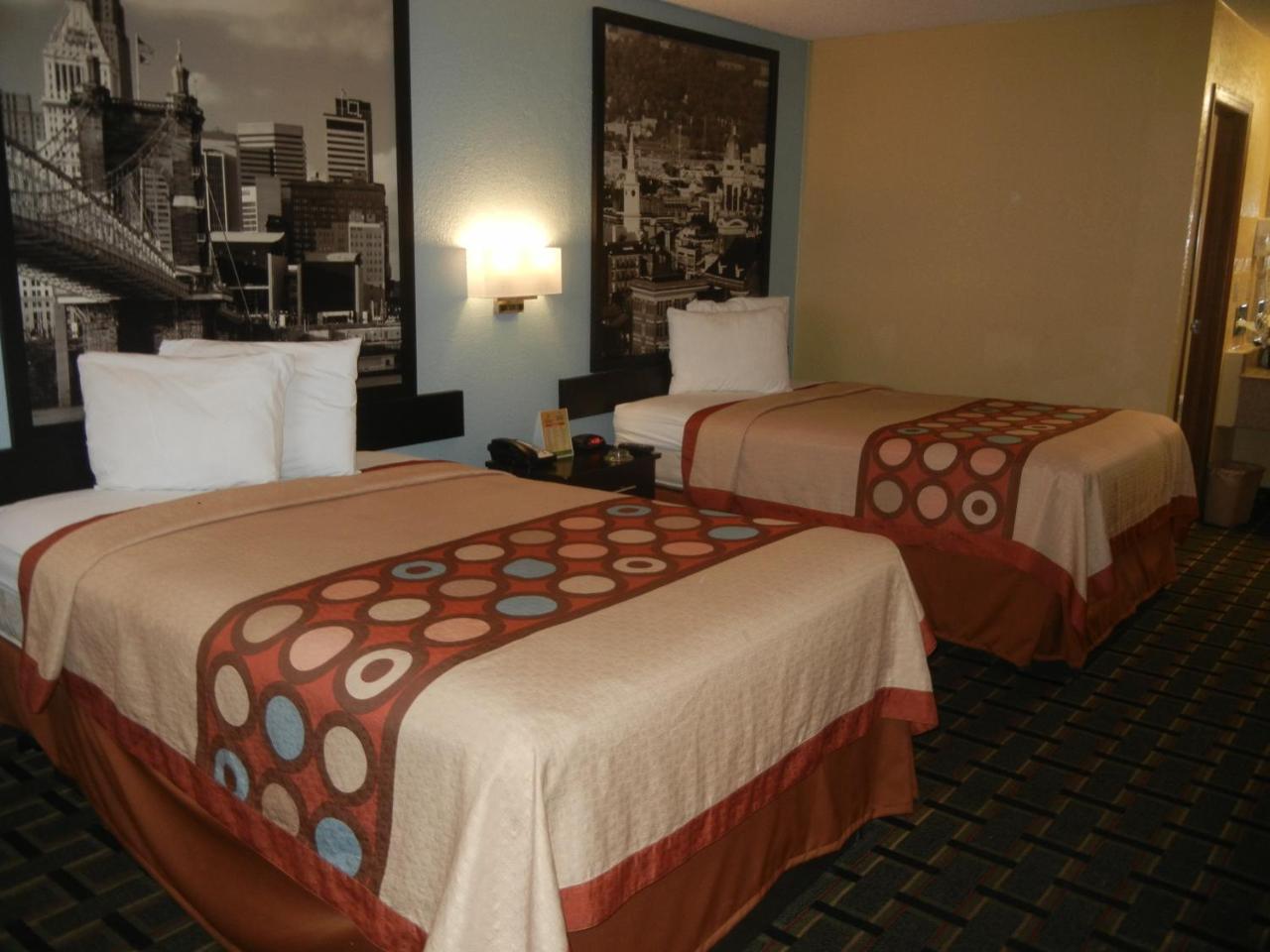 Super 8 By Wyndham Cincinnati-Springdale Oh Ngoại thất bức ảnh